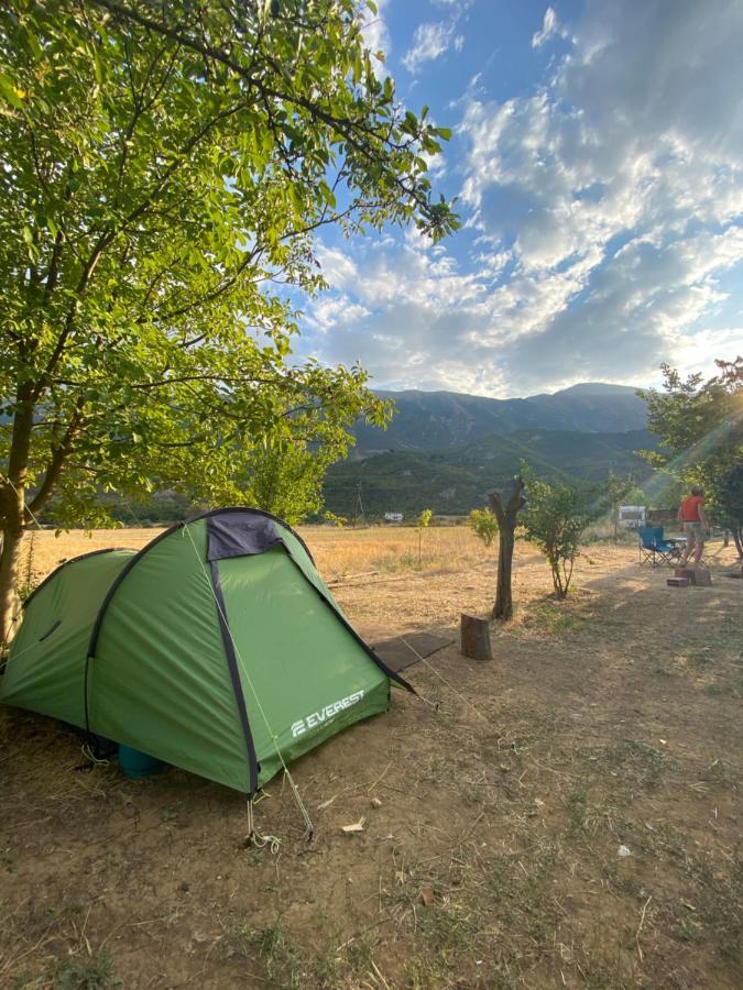 ホテル Albturist Ecocamping Permet & Outdoor Sports Center エクステリア 写真